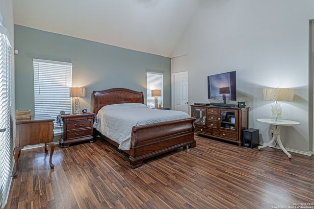 323 SHANNON RIDGE DR., Floresville, TX 78114