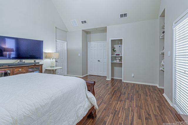 323 SHANNON RIDGE DR., Floresville, TX 78114