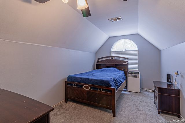 323 SHANNON RIDGE DR., Floresville, TX 78114