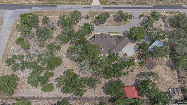 323 SHANNON RIDGE DR., Floresville, TX 78114