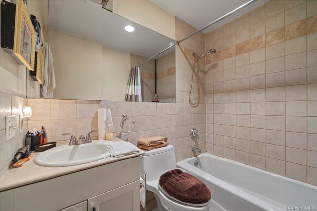 1600 Parkview Avenue 7C, Bronx, NY 10461