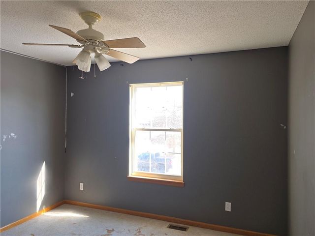 1309 Russell Road, Pleasant Hill, MO 64080