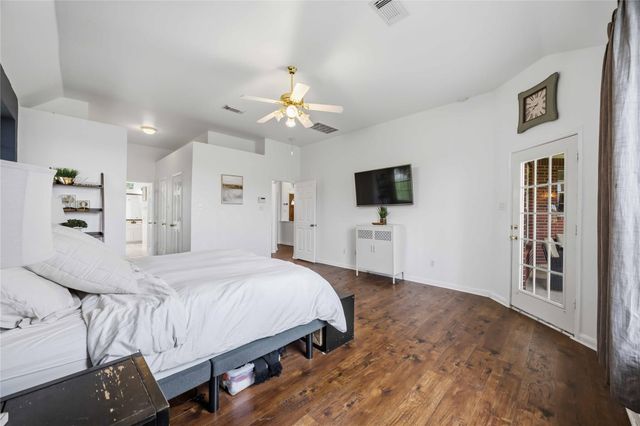 515 Arbor Court, Pearland, TX 77584