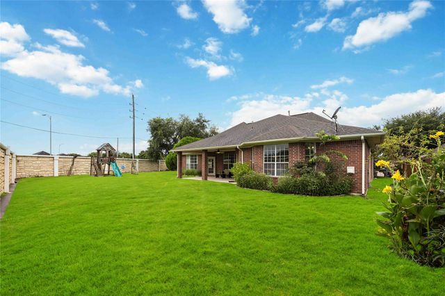 515 Arbor Court, Pearland, TX 77584