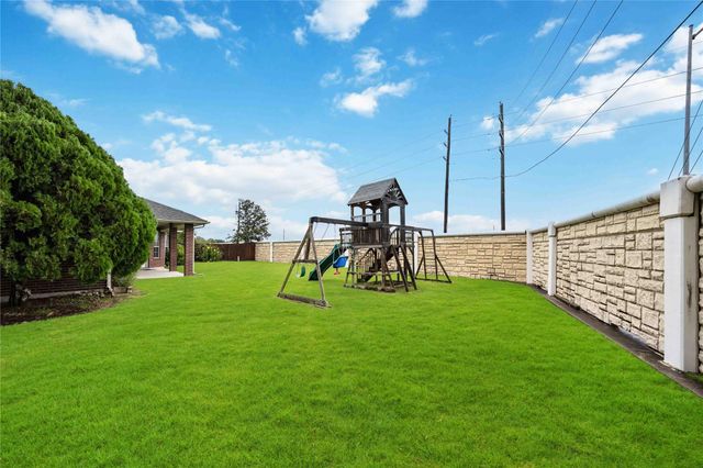 515 Arbor Court, Pearland, TX 77584