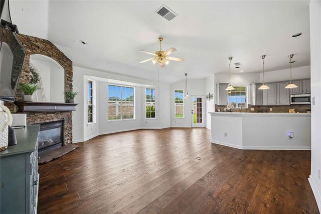515 Arbor Court, Pearland, TX 77584