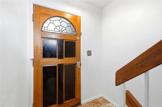 871 S Lucerne 2, Los Angeles, CA 90005