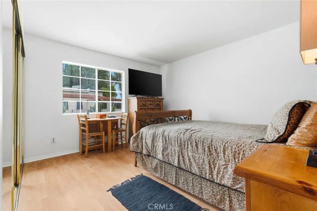 871 S Lucerne 2, Los Angeles, CA 90005