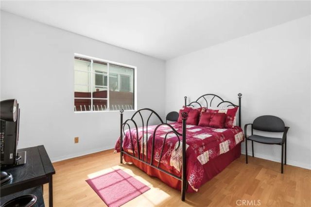 871 S Lucerne 2, Los Angeles, CA 90005