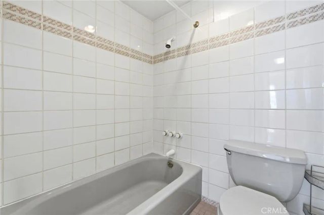 871 S Lucerne 2, Los Angeles, CA 90005