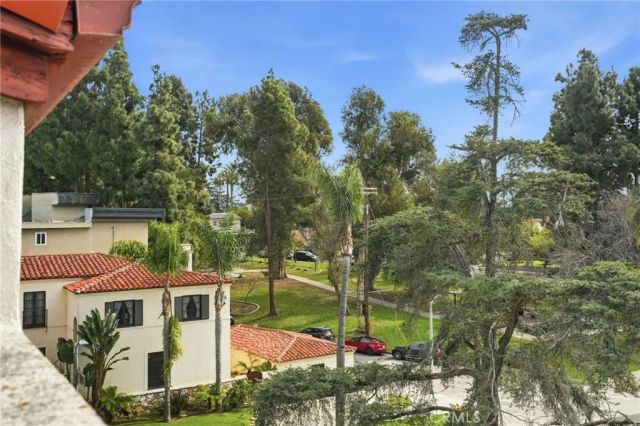 871 S Lucerne 2, Los Angeles, CA 90005