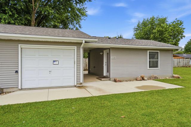 219 & 221 COLLINS Avenue, Evansdale, IA 50707