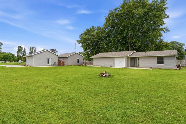 219 & 221 COLLINS Avenue, Evansdale, IA 50707