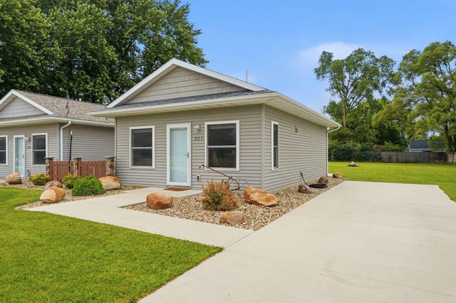 219 & 221 COLLINS Avenue, Evansdale, IA 50707