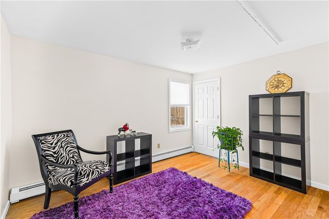 546 River Road, Lincoln, RI 02865