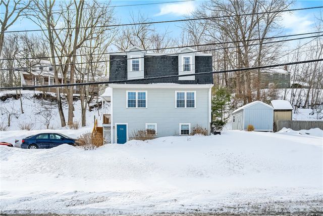 546 River Road, Lincoln, RI 02865