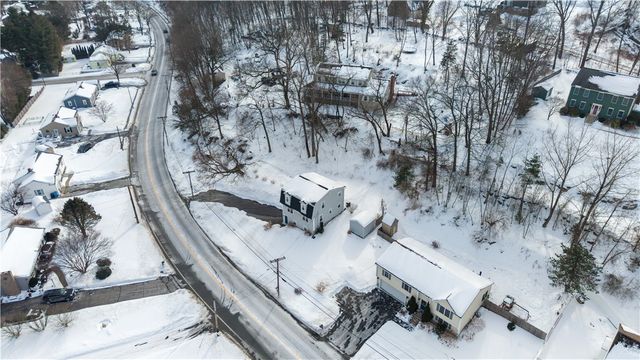 546 River Road, Lincoln, RI 02865