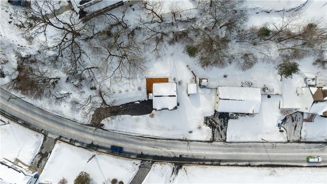 546 River Road, Lincoln, RI 02865