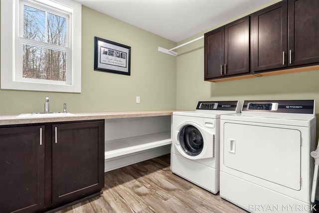 4656 Arbor Trail, Holland, MI 49423