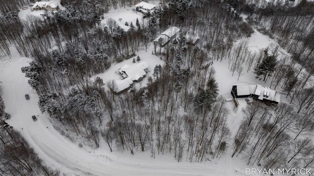 4656 Arbor Trail, Holland, MI 49423