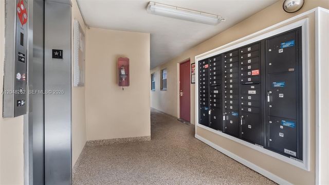 2851 E Sunrise Lakes Drive 106, Sunrise, FL 33322