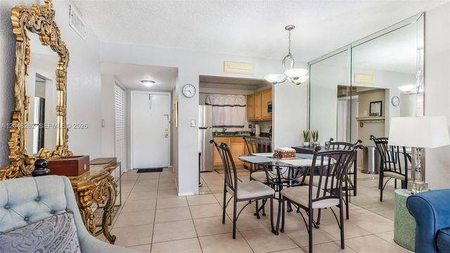 2851 E Sunrise Lakes Drive 106, Sunrise, FL 33322