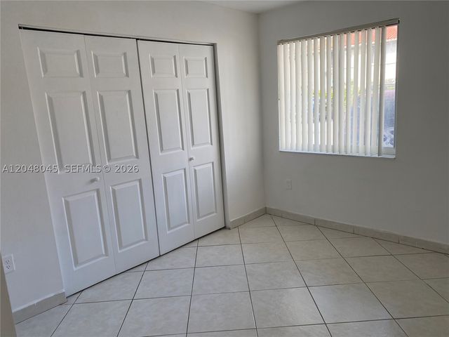 181 NW 47th Ave 9, Miami, FL 33126