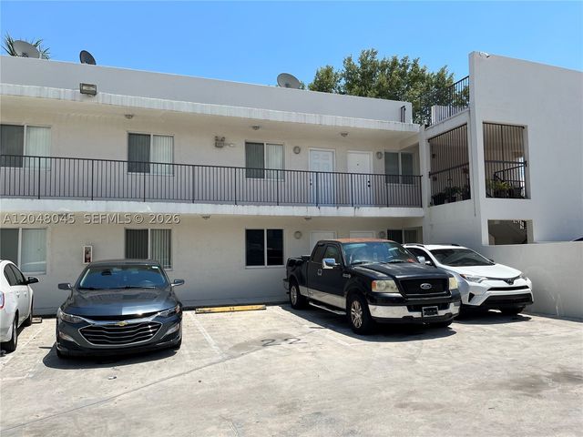 181 NW 47th Ave 9, Miami, FL 33126