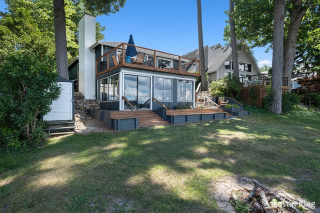 7027 Goldenrod Avenue Ne, Cannon Twp, MI 49341