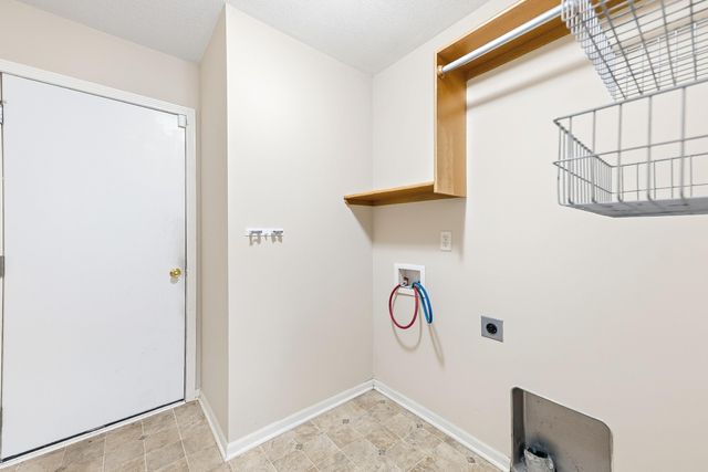 216 W Poplar, Goddard, KS 67052