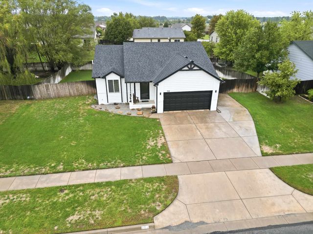 216 W Poplar, Goddard, KS 67052
