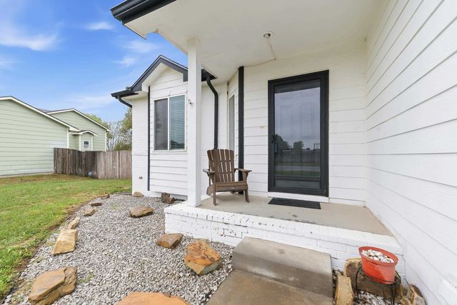 216 W Poplar, Goddard, KS 67052