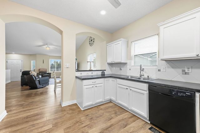 216 W Poplar, Goddard, KS 67052