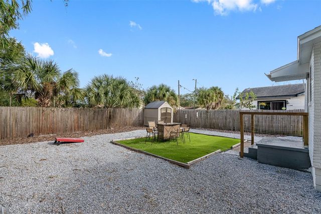 2111 W PALMETTO STREET, Tampa, FL 33607