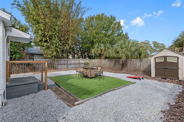 2111 W PALMETTO STREET, Tampa, FL 33607