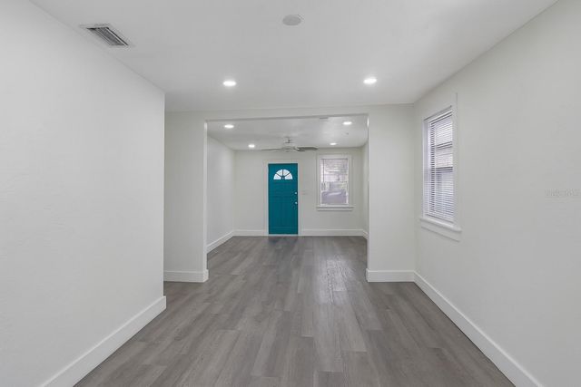 2111 W PALMETTO STREET, Tampa, FL 33607