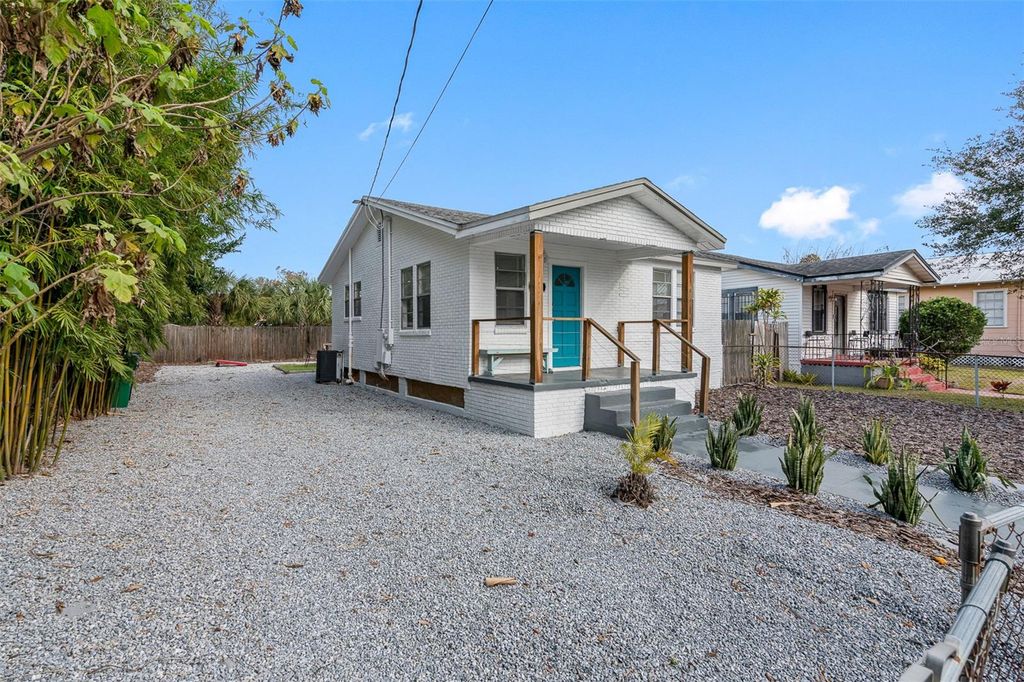 2111 W PALMETTO STREET, Tampa, FL 33607