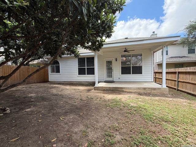 9015 Burnt Peak, Helotes, TX 78023