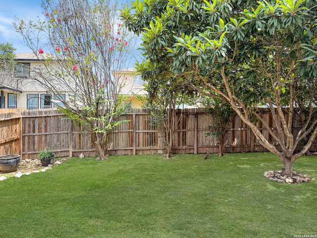 9015 Burnt Peak, Helotes, TX 78023