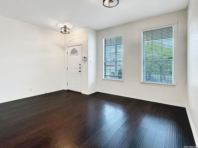 9015 Burnt Peak, Helotes, TX 78023