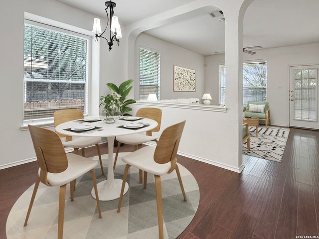 9015 Burnt Peak, Helotes, TX 78023