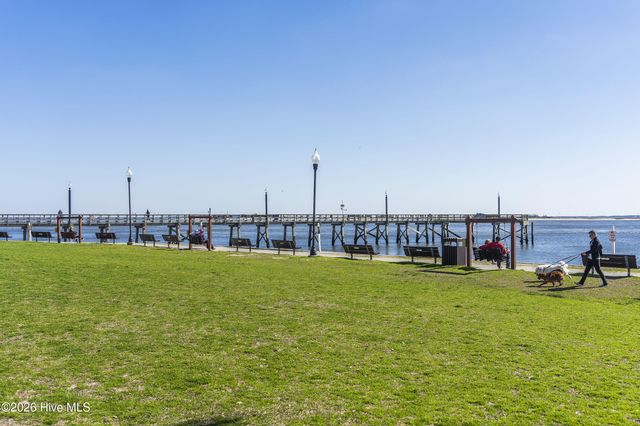 4457 Willow Moss Way, Southport, NC 28461