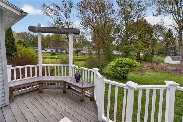 20 Paddington Drive, Gates, NY 14624