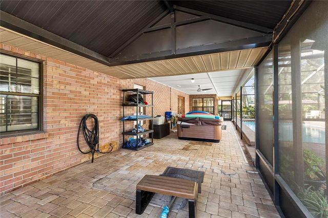2932 CHELSEA WOODS DRIVE, Valrico, FL 33596