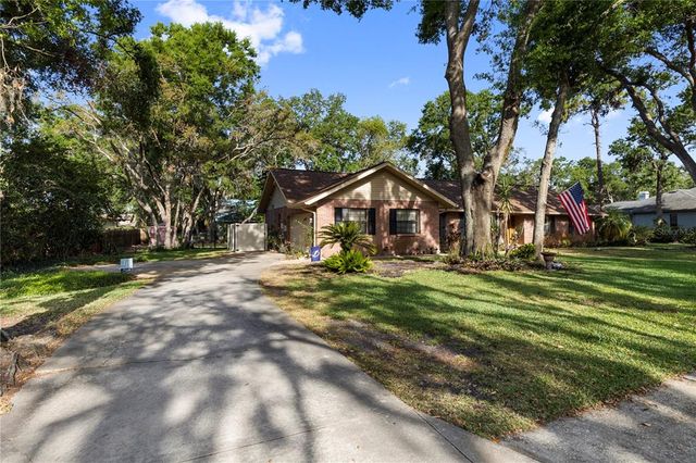 2932 CHELSEA WOODS DRIVE, Valrico, FL 33596