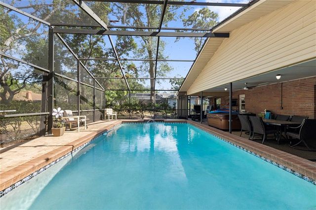 2932 CHELSEA WOODS DRIVE, Valrico, FL 33596
