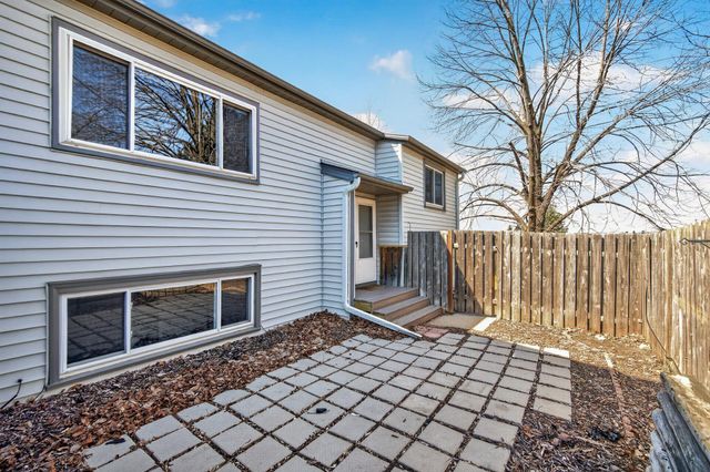 3426 Highlander Drive, Eagan, MN 55122