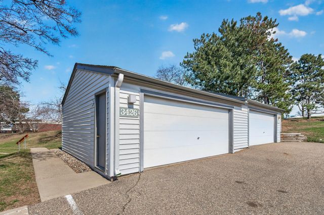 3426 Highlander Drive, Eagan, MN 55122