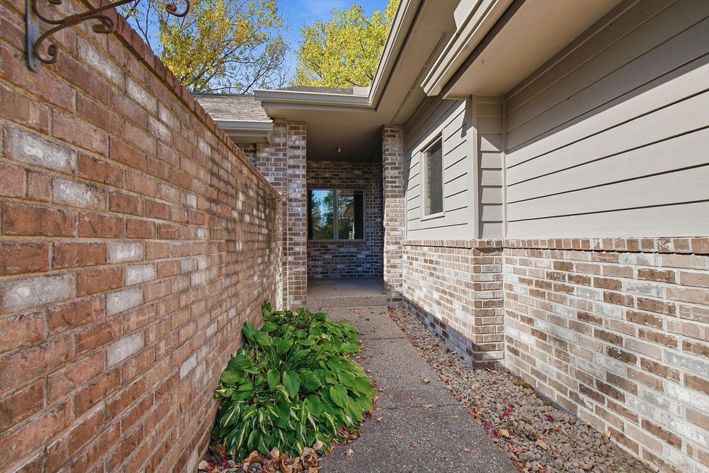 17859 Layton Path, Lakeville, MN 55044 — photo 4