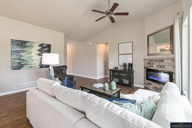 18702 Mary Street, Elkhorn, NE 68022